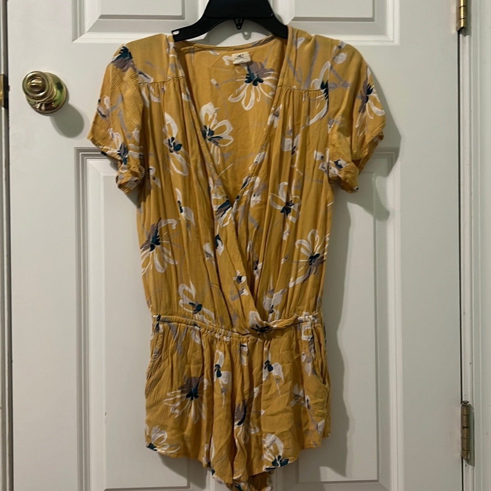 Oneal size small, short sleeve, romper with pockets